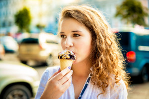 pregnant woman craving ice cream 